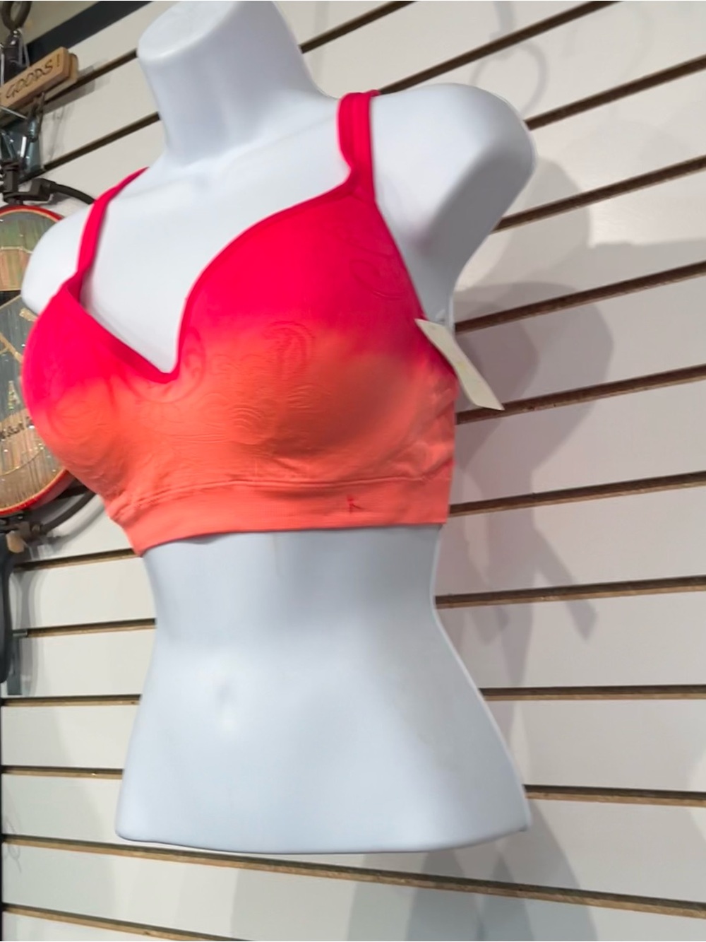 Danskin Now sports bra size 36D - Picture 2 of 8